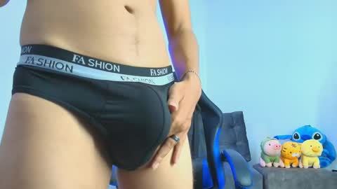   online show from October 2025 06:13:02 AM