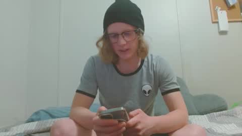 TylerAlternative online show from March 2025 03:22:01 AM