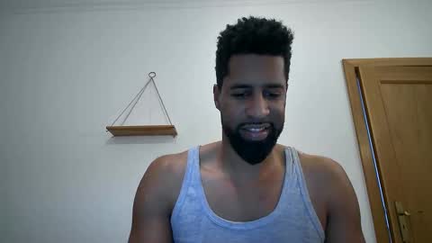 Snapshot of tzigane31 chatting on February 2025 03:26:01 PM tzigane31 online show from February 2025 03:26:01 PM