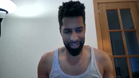 Snapshot of tzigane31 chatting on March 2025 02:10:02 PM tzigane31 online show from March 2025 02:10:02 PM