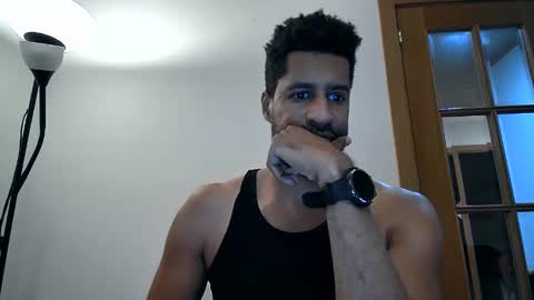 Snapshot of tzigane31 chatting on March 2025 09:53:01 PM tzigane31 online show from March 2025 09:53:01 PM