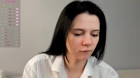 Snapshot of udelaborom chatting on February 2025 08:41:02 PM Lili online show from February 2025 08:41:02 PM