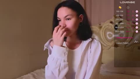 Snapshot of udelaborom chatting on March 2025 07:42:02 PM Lili online show from March 2025 07:42:02 PM