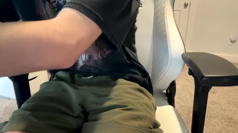 Snapshot of ufjsvskcn chatting on March 2026 12:33:01 AM Love Lain online show from March 2026 12:33:01 AM