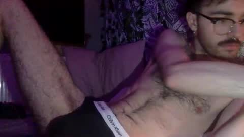 Snapshot of uhhstephen chatting on November 2025 10:10:02 PM uhhstephen online show from November 2025 10:10:02 PM