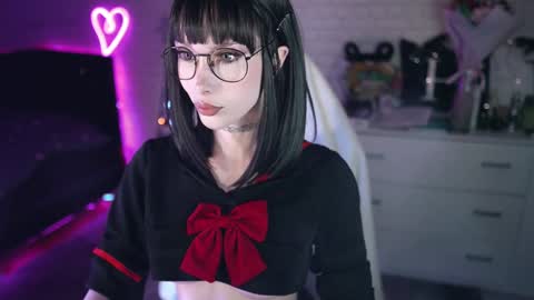 Snapshot of uindi chatting on January 2025 04:24:01 PM Izzy    online show from January 2025 04:24:01 PM