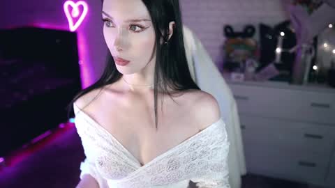 Snapshot of uindi chatting on January 2025 10:39:02 AM Izzy    online show from January 2025 10:39:02 AM