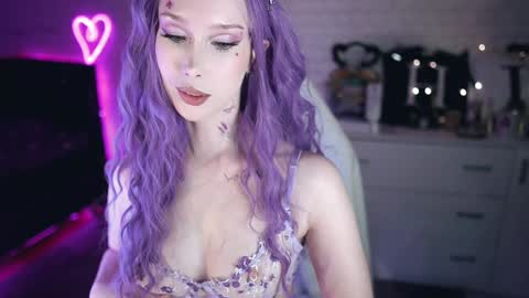 Snapshot of uindi chatting on February 2025 05:48:01 PM Izzy    online show from February 2025 05:48:01 PM