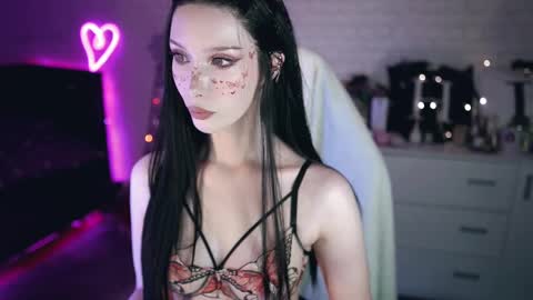 Snapshot of uindi chatting on February 2025 04:36:02 PM Izzy    online show from February 2025 04:36:02 PM