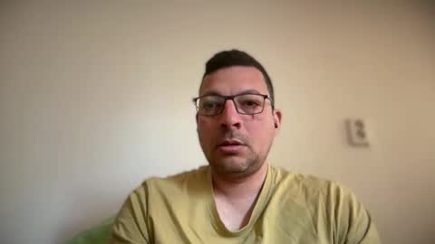 ukhalid82 online show from April 2026 11:47:01 AM