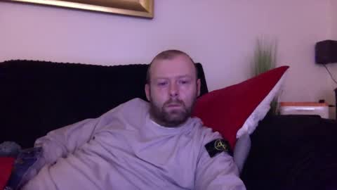 ukmatty3 online show from December 2024 07:43:01 PM