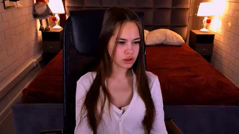 Ulia online show from February 2026 05:12:02 AM