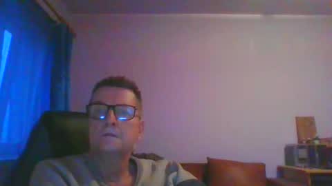 Snapshot of ulmeni4 chatting on January 2025 03:22:01 PM ulmeni4 online show from January 2025 03:22:01 PM
