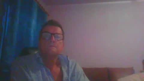 Snapshot of ulmeni4 chatting on October 2025 04:24:01 AM ulmeni4 online show from October 2025 04:24:01 AM
