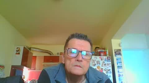 Snapshot of ulmeni4 chatting on March 2026 08:40:01 AM ulmeni4 online show from March 2026 08:40:01 AM