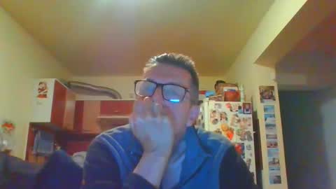 Snapshot of ulmeni4 chatting on March 2026 08:08:02 PM ulmeni4 online show from March 2026 08:08:02 PM