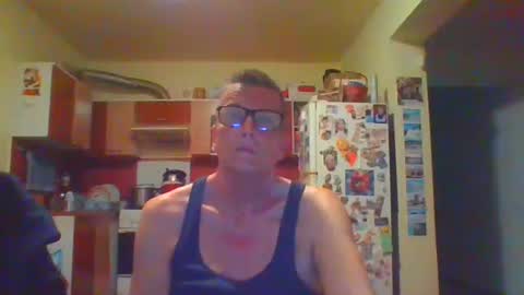 Snapshot of ulmeni4 chatting on April 2026 09:23:01 PM ulmeni4 online show from April 2026 09:23:01 PM