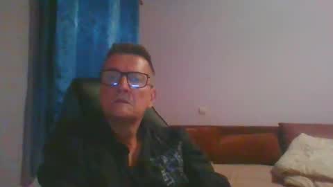 Snapshot of ulmeni7 chatting on October 2025 07:04:02 PM ulmeni7 online show from October 2025 07:04:02 PM