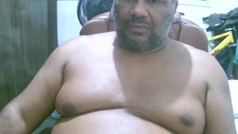 Snapshot of ulmo_br chatting on February 2026 11:11:02 PM ulmo_br online show from February 2026 11:11:02 PM