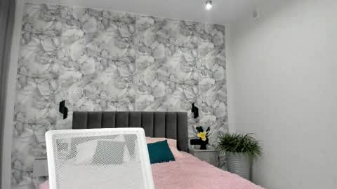 Snapshot of ultima_ma18 chatting on December 2025 12:48:01 AM Melena online show from December 2025 12:48:01 AM