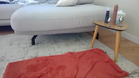 Thib online show from October 2025 03:57:02 PM