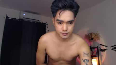 Alex online show from March 2025 07:10:02 PM