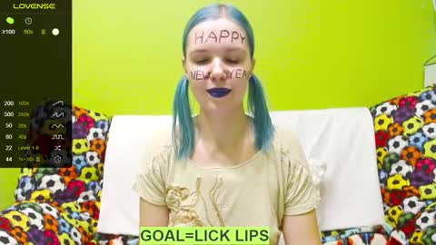 Roxy online show from December 2024 09:19:01 PM