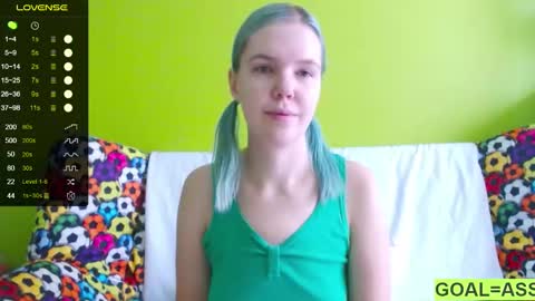 Roxy online show from January 2025 10:38:02 AM