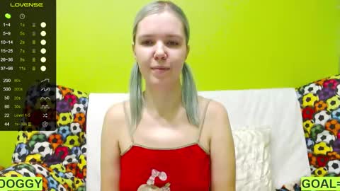 Roxy online show from February 2025 09:26:02 PM