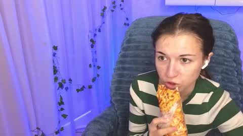 Ulyana online show from November 2025 05:50:01 AM