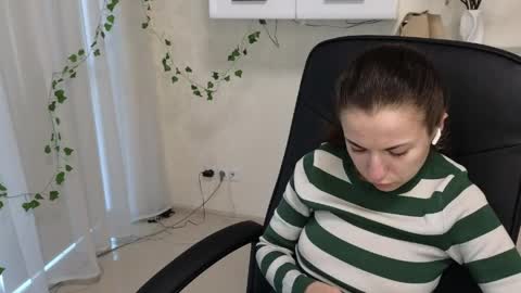 Ulyana online show from April 2026 04:01:01 AM