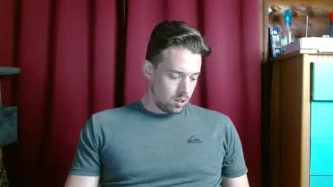 Andrew online show from November 2025 10:19:01 PM