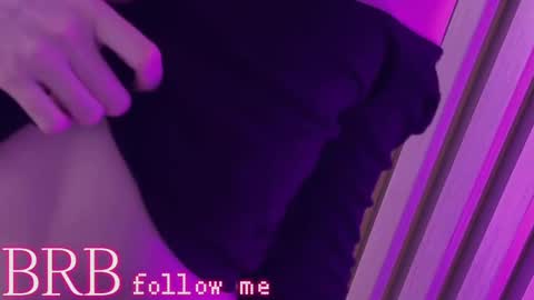 Una  online show from February 2025 04:44:01 PM