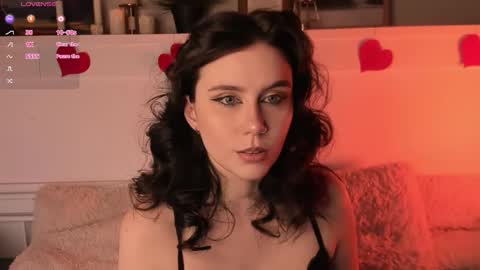 Una  online show from February 2026 11:02:02 AM