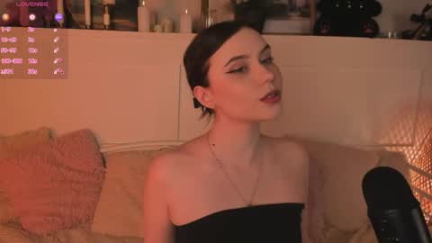 Una  online show from April 2026 10:16:02 AM