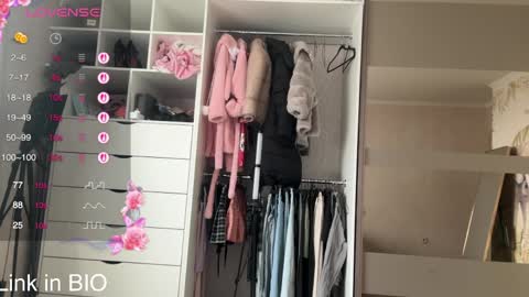 Snapshot of unarks chatting on April 2026 08:22:02 AM unarks online show from April 2026 08:22:02 AM