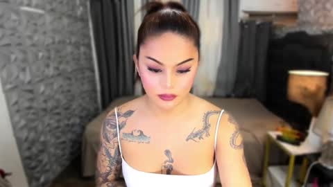 Lady tan online show from February 2025 04:41:02 AM