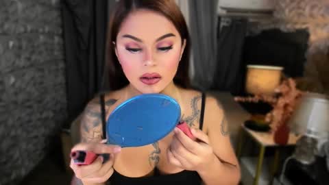 Lady tan online show from February 2025 09:17:02 AM