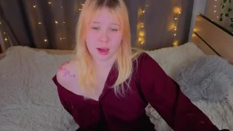 Snapshot of unburntkatniss chatting on April 2026 03:24:02 PM unburntkatniss online show from April 2026 03:24:02 PM