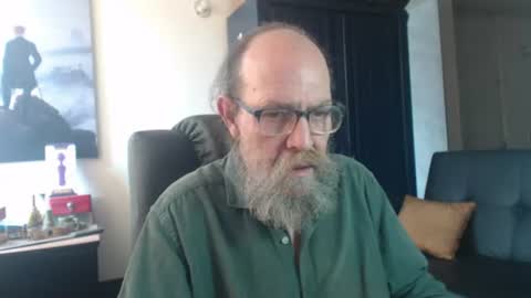 Snapshot of uncle_hottiecb chatting on July 2026 05:15:02 PM Uncle Hottie online show from July 2026 05:15:02 PM