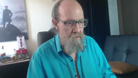 Snapshot of uncle_hottiecb chatting on July 2026 05:52:01 PM Uncle Hottie online show from July 2026 05:52:01 PM