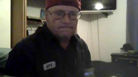 Snapshot of unclemuff chatting on July 2026 06:36:01 PM unclemuff online show from July 2026 06:36:01 PM