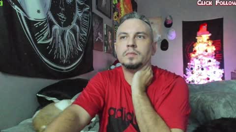 Snapshot of uncutstudxxx chatting on December 2024 07:26:02 AM UncutSTUDXXXManyvids online show from December 2024 07:26:02 AM