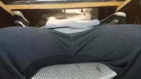 Snapshot of under_the_desk40 chatting on October 2025 09:21:02 PM Under the desk online show from October 2025 09:21:02 PM