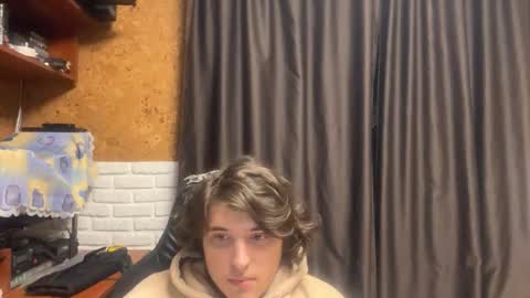 Anri online show from October 2025 10:47:02 PM