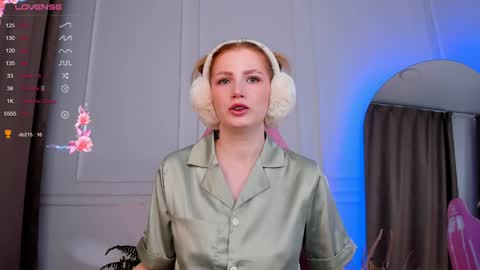 Call me Mira  thumbs up its make me happy online show from December 2024 02:26:02 PM