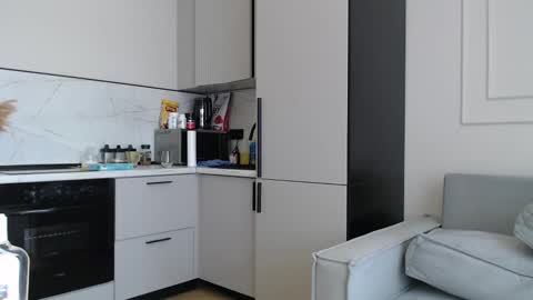 uninvited_raccoon online show from March 2025 04:19:01 AM