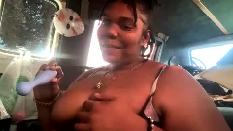 Snapshot of unistarfire chatting on December 2024 09:45:01 PM Uni StarFire online show from December 2024 09:45:01 PM