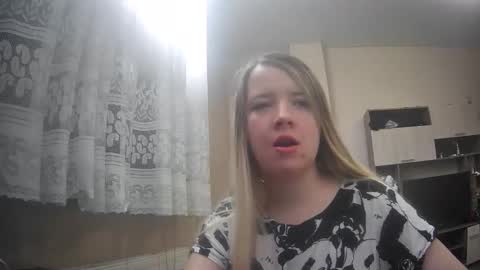 Snapshot of universeemily chatting on October 2025 05:00:02 AM UniverseEmily online show from October 2025 05:00:02 AM