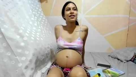 Snapshot of unlimited_destruction69 chatting on October 2025 11:39:02 PM sofia and alex online show from October 2025 11:39:02 PM